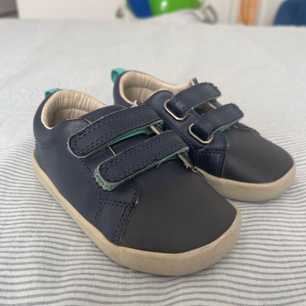 Ten little, size 9 toddler